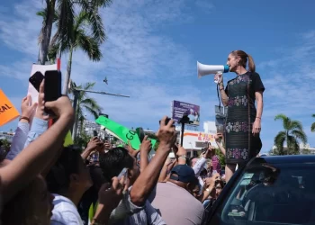 Bajó la pobreza porque apoyamos a los que menos tienen: Sheinbaum