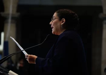 "Esta semana enterramos a este ominoso Poder Judicial", celebra Lenia Batres