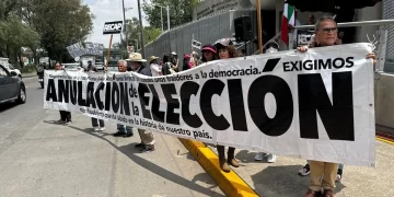 Aplaza TEPJF sesión para desahogar últimos asuntos del proceso judicial