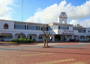 Detienen a dos ex funcionarios de Lili Campos