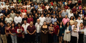 Armando Bartra impulsa en Playa del Carmen la memoria histórica y la formación política en el marco del fortalecimiento de Morena