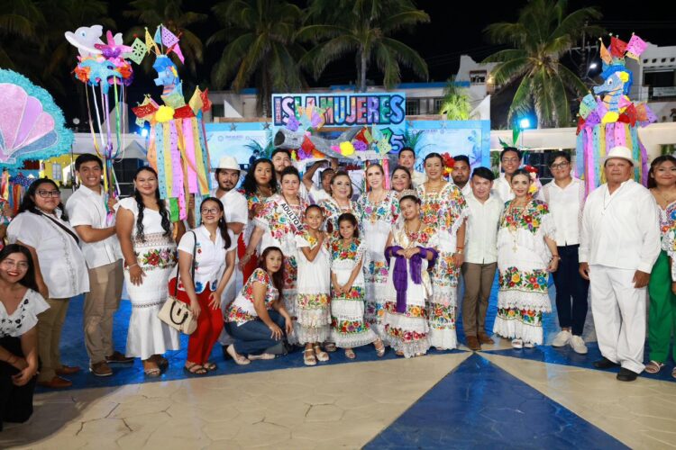 Isla Mujeres celebra con fe y tradición las fiestas patronales en honor a la Virgen de la Asunción