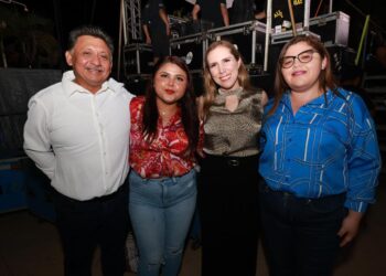 Isla Mujeres celebró con gran éxito el 175 Aniversario de su Fundación con Edwin Luna y La Trakalosa de Monterrey
