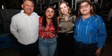 Isla Mujeres celebró con gran éxito el 175 Aniversario de su Fundación con Edwin Luna y La Trakalosa de Monterrey