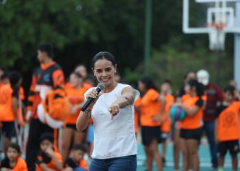 Cumple Ana Paty Peralta con el rescate de espacios deportivos
