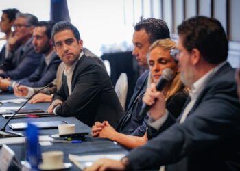 Gino Segura impulsa pacto legislativo para la modernización turística de México