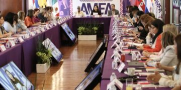 Advierte presidenta del TEPJF aumento de violencia política de género