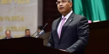 Detienen en EU al ex director de Pemex Carlos Treviño; será juzgado en México: Claudia Sheinbaum