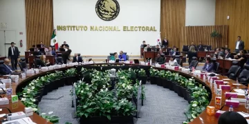 Sheinbaum: el INE debe garantizar que el pueblo elija libremente