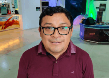 José María Chacón confirma aspiraciones, pero niega estar en precampaña