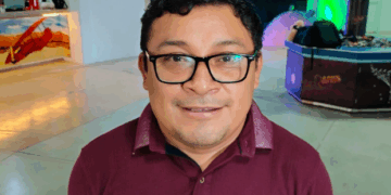 José María Chacón confirma aspiraciones, pero niega estar en precampaña