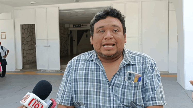 Habitantes de Tres Reyes piden a la CFE que incluyan a vecinos ‘colgados’