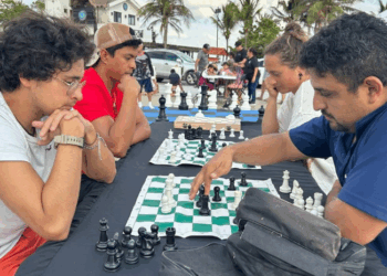 Reciben propuestas de aspirantes a la Medalla del Mérito Juvenil "Puerto Morelos 2025"