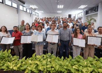 Gino Segura impulsa alianza para formar jóvenes con justicia social