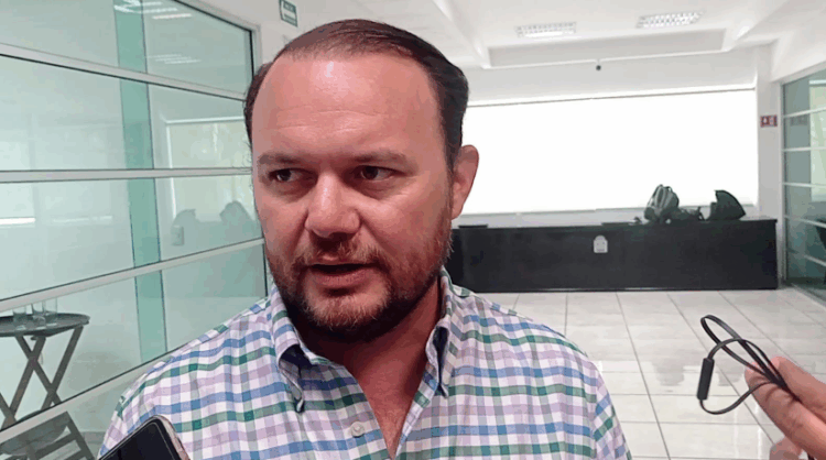 Acorta Congreso periodo de Heyden Cebada; concluye a fin de mes