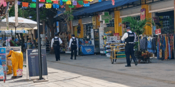 Resguardan a 3 menores en Playa del Carmen por trabajo infantil