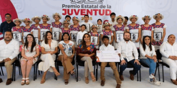Entrega Mara Lezama el Premio Estatal de la Juventud 2025