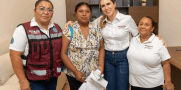 Atenea Gómez Ricalde atiende Miércoles con la Gente desde las nuevas oficinas de Gobierno de Zona Continental