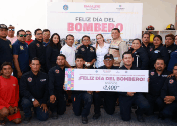 Atenea Gómez Ricalde reconoce invaluable labor del personal del H. Cuerpo de Bomberos