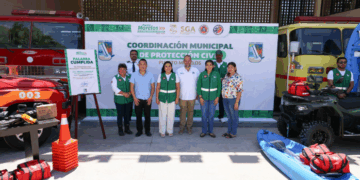 Reconoce Blanca Merari el valor y la entrega de los bomberos de Puerto Morelos