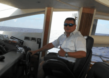 Rescatan sanos y salvos a capitanes extraviados de Cozumel