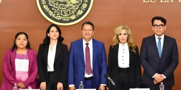 Nuevos ministros ganarán menos que sus antecesores y la Presidenta