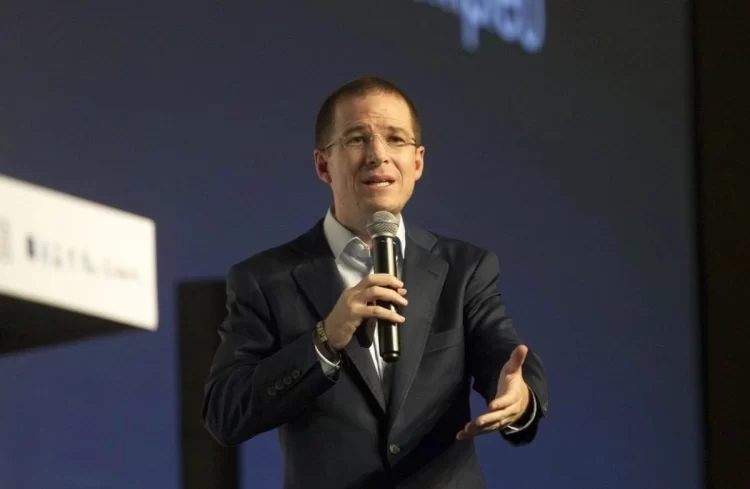 PAN y MC marcan distancia ante posible coalición