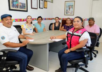 Atenea Gómez Ricalde continúa acercando el Gobierno a las familias isleñas con el programa “Miércoles con la Gente”