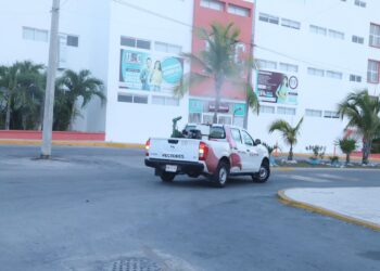 Gobierno de Isla Mujeres refuerza la salud de las familias con campaña de nebulización preventiva