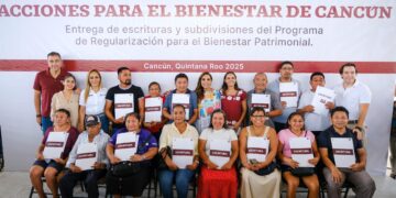 Entregan Mara Lezama y Ana Paty Peralta 303 títulos de propiedad para el bienestar y certeza jurídica de más de mil 400 personas