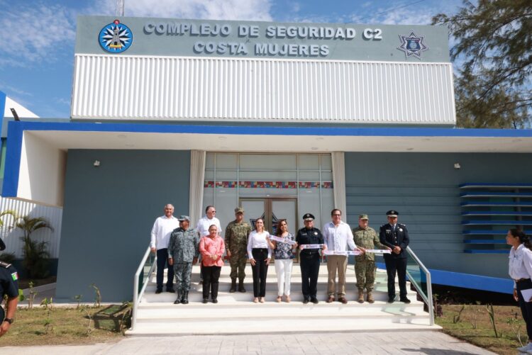 Isla Mujeres vive un momento histórico en obras públicas con la gestión de Atenea Gómez Ricalde