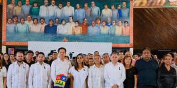 Realizan en el Congreso de Quintana Roo Guardia de Honor a Don Jesús Martínez Ross