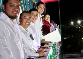 Celebran Blanca Merari y portomorelenses el 215 Aniversario del Grito de Independencia