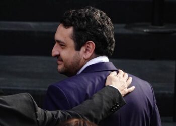 “Engaño”, supuestos amparos a favor de dos hijos de López Obrador: abogados