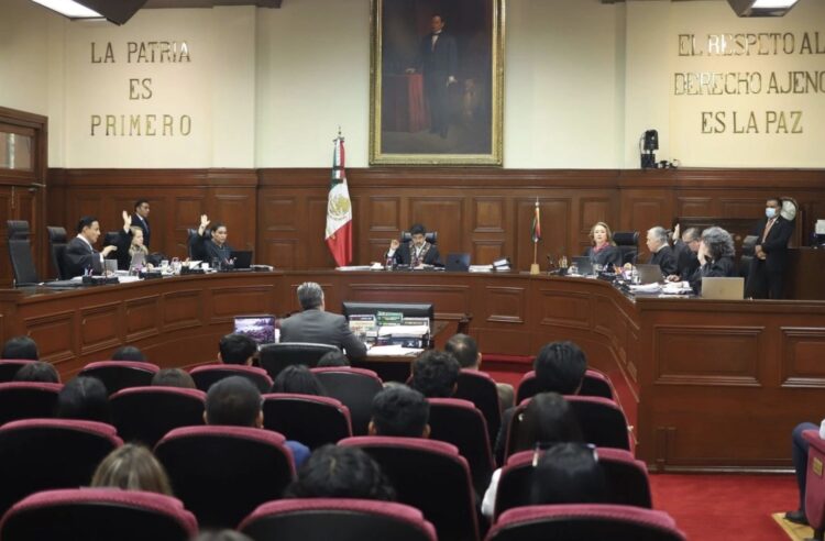 Confía Sheinbaum que en el presupuesto de 2026 se cancele aumento aprobado por antigua SCJN