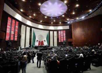 Congreso aprueba iniciativa para prohibir venta de bebidas energéticas a menores