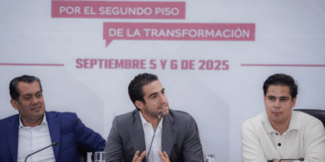Participa Gino en foro juvenil por el segundo piso de la transformación
