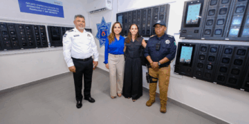 Entregan Mara Lezama y Ana Paty Peralta 725 cámaras corporales a la policía de Benito Juárez para reforzar la seguridad pública