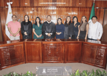 El presidente del TEQROO, Sergio Avilés, rinde informe de actividades 2024-2025