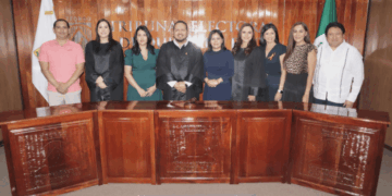 El presidente del TEQROO, Sergio Avilés, rinde informe de actividades 2024-2025