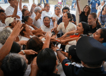 Ana Paty Peralta fortalece comunidad con programa “Mujeres de Hierro”