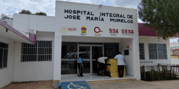 Hospital de José María Morelos se niega a recibir a mujer con dolores, por cambio de turno