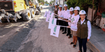 Blanca Merari da banderazo al programa de reconstrucción de calles en Puerto Morelos