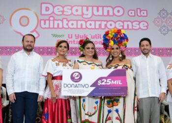 Celebra Mara Lezama tradicional desayuno del Sistema DIF Quintana Roo