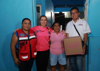 Gobierno de Atenea Gómez Ricalde concluye entrega casa por casa de Isleña de Corazón