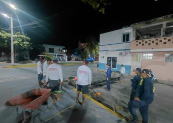Gobierno de Isla Mujeres refuerza limpieza de drenajes pluviales ante pronóstico de lluvias