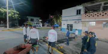 Gobierno de Isla Mujeres refuerza limpieza de drenajes pluviales ante pronóstico de lluvias