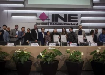 Partidos políticos locales piden a Taddei que abogue por ellos en la reforma electoral