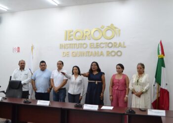 Toman protesta titulares de la dirección de Cultura Política y de la Unidad Técnica de Comunicación Social del IEQROO