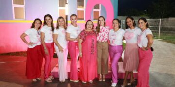 Ciudad Mujeres se ilumina de rosa en apoyo a la prevención del cáncer de mama